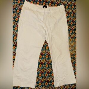 White cropped pants